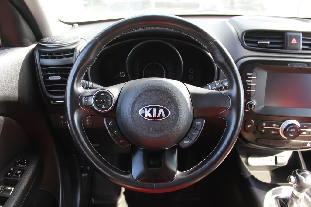 KIA SOUL