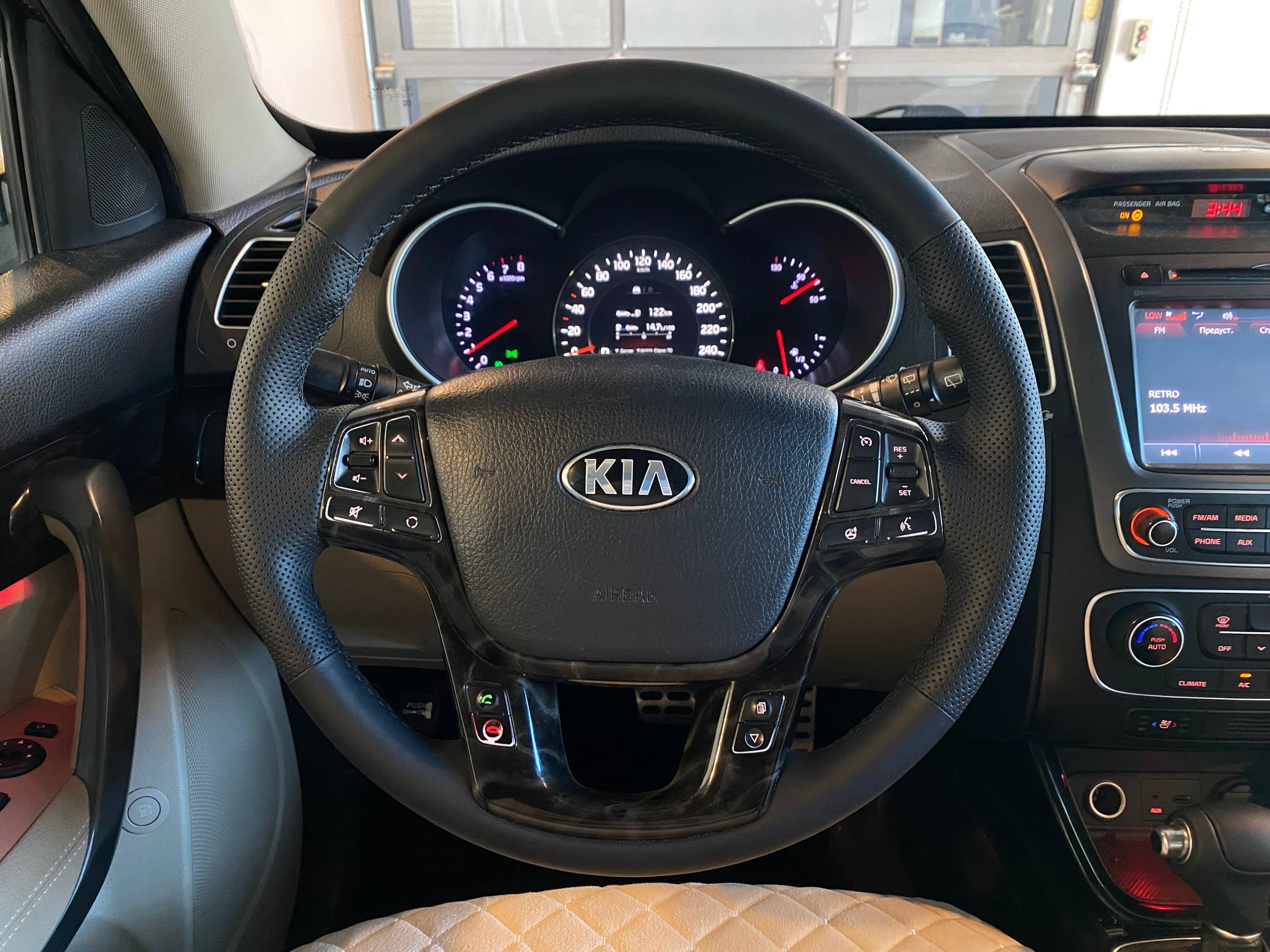 KIA SORENTO