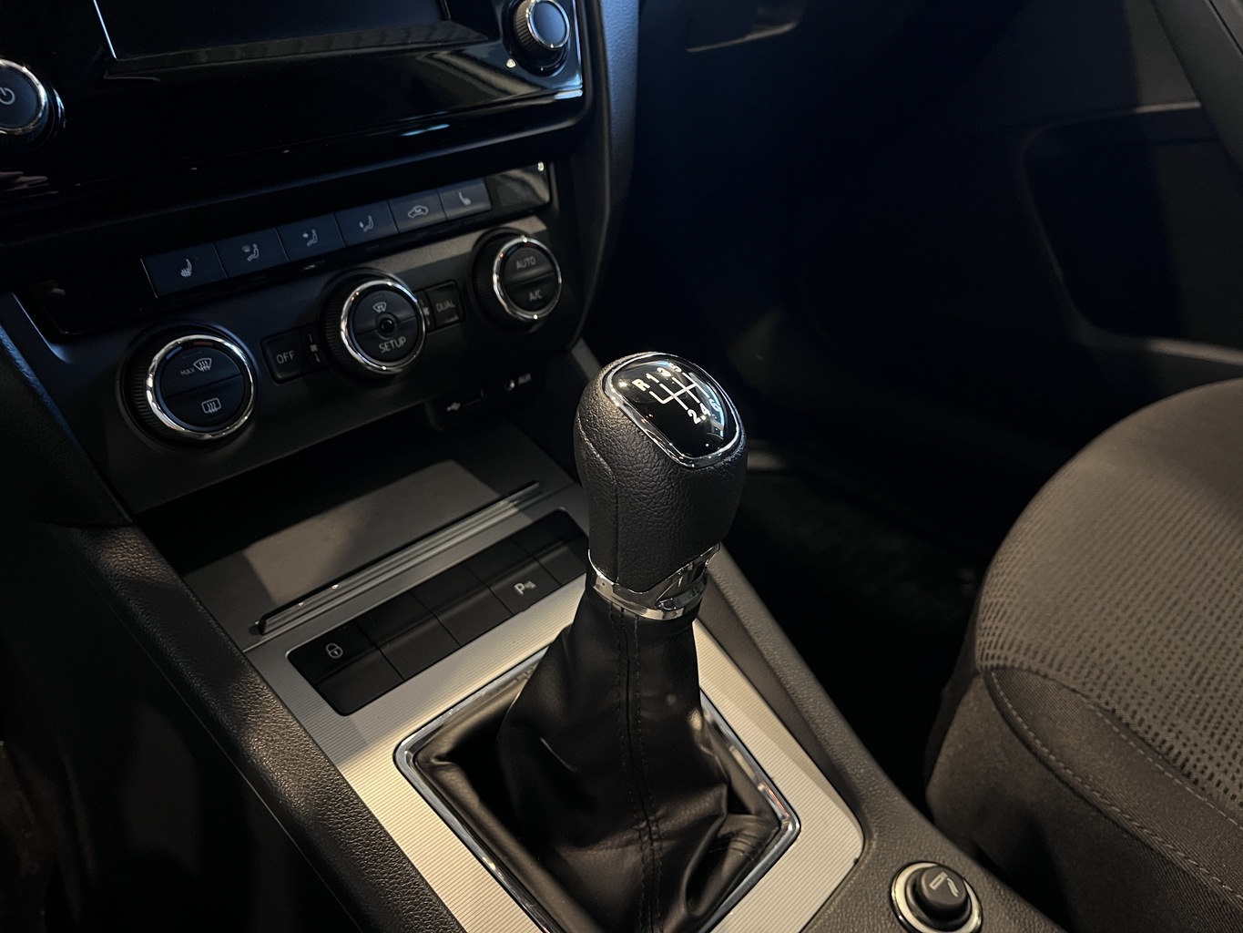 SKODA OKTAVIA