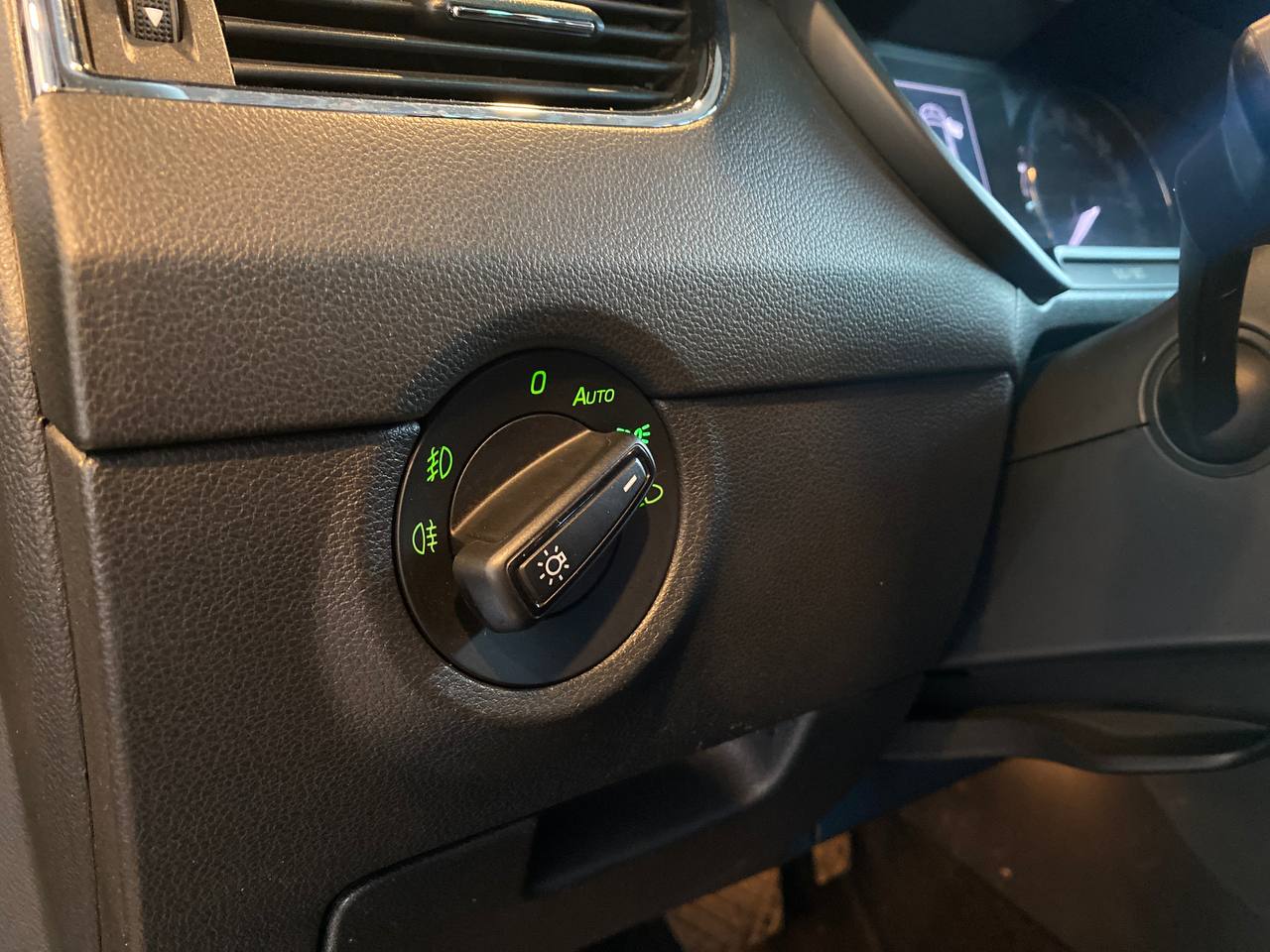 SKODA OKTAVIA