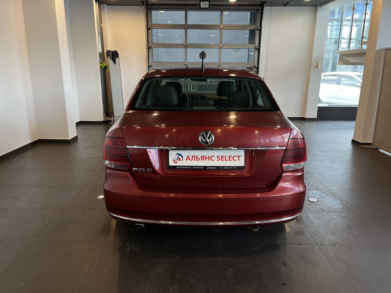 VOLKSWAGEN POLO