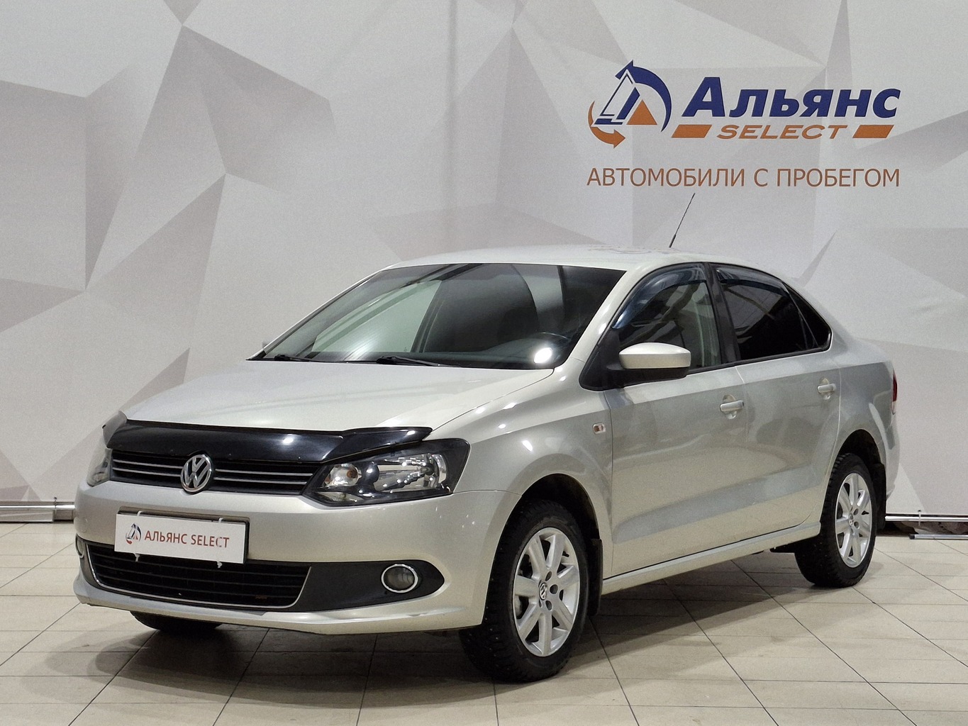 VOLKSWAGEN POLO