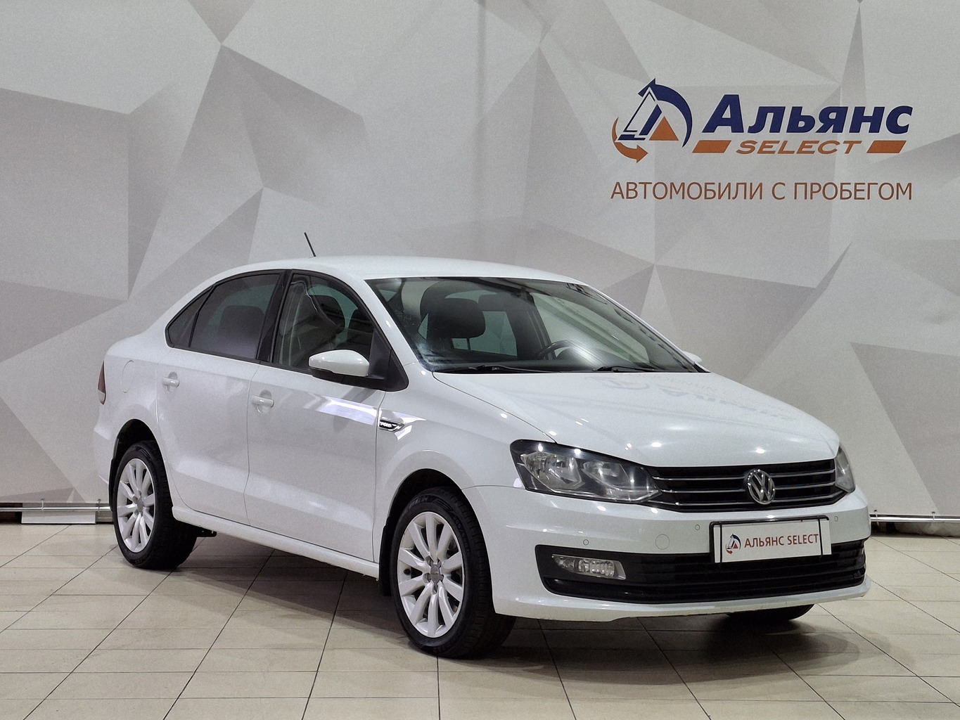 VOLKSWAGEN POLO