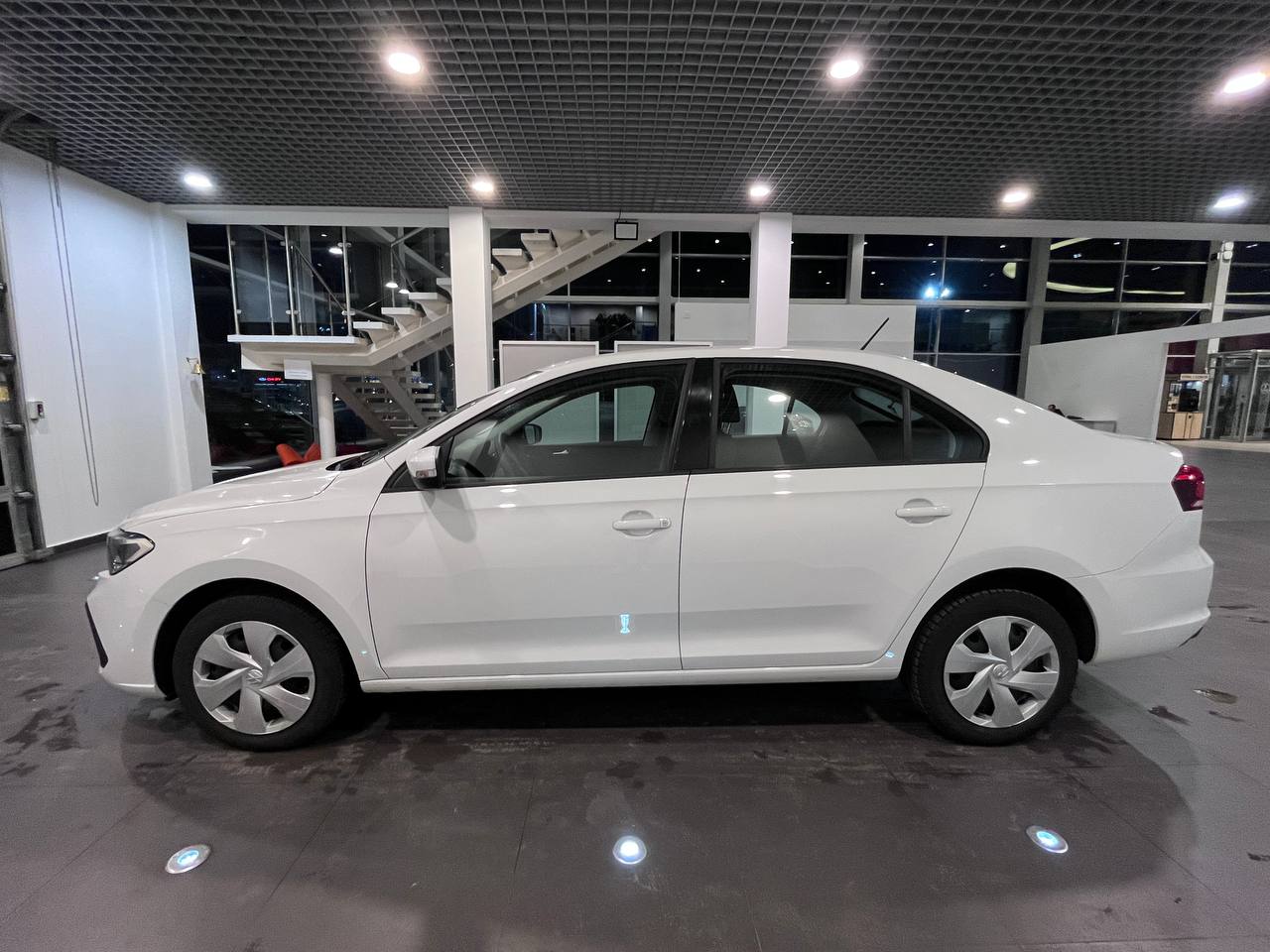 VOLKSWAGEN POLO (ХЭТЧБЕК)