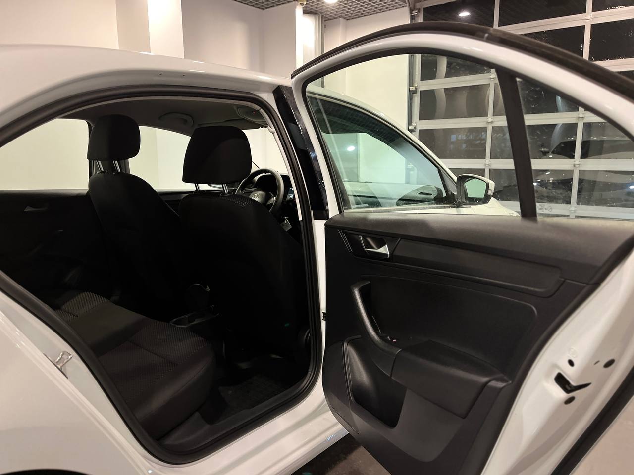 VOLKSWAGEN POLO (ХЭТЧБЕК)