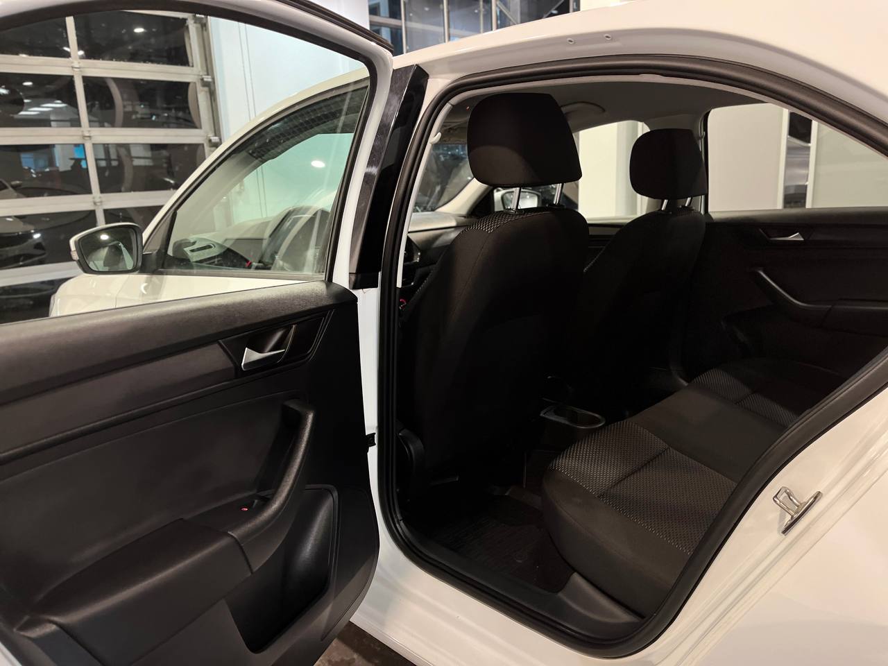 VOLKSWAGEN POLO (ХЭТЧБЕК)