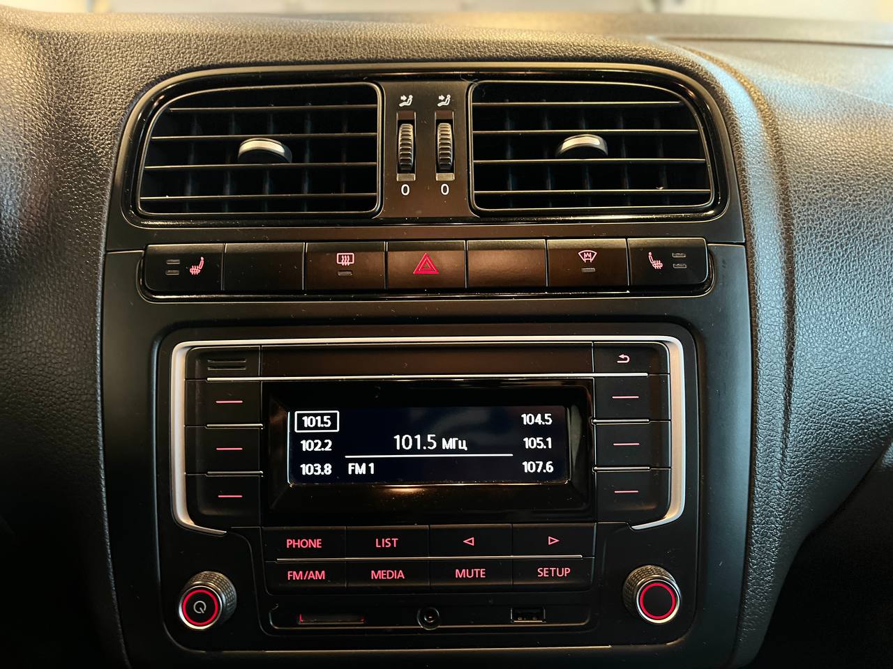 VOLKSWAGEN POLO (ХЭТЧБЕК)