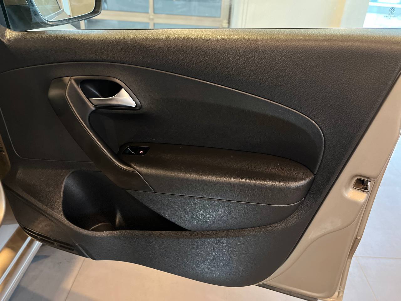 VOLKSWAGEN POLO (ХЭТЧБЕК)