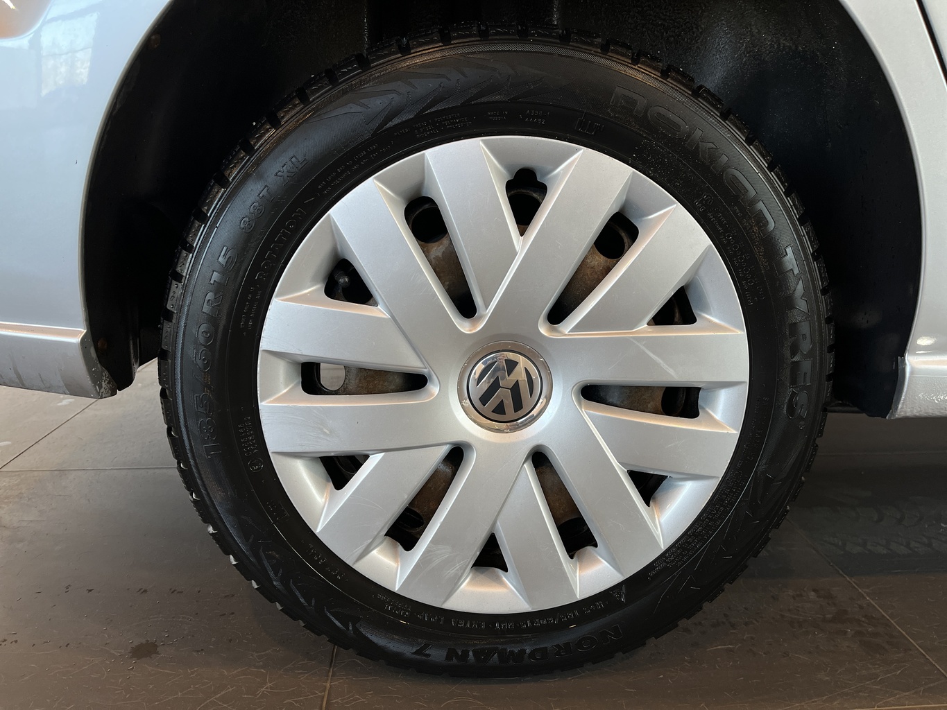 VOLKSWAGEN POLO