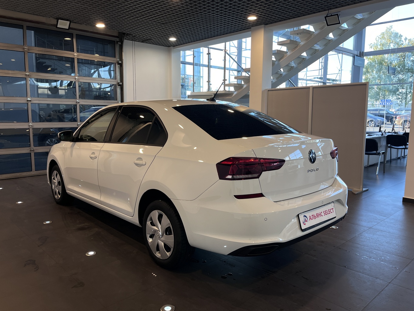 VOLKSWAGEN POLO