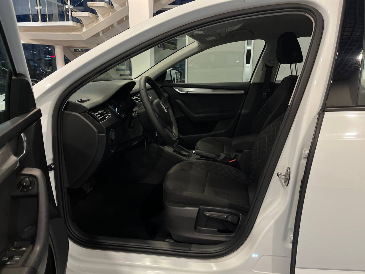 SKODA OKTAVIA