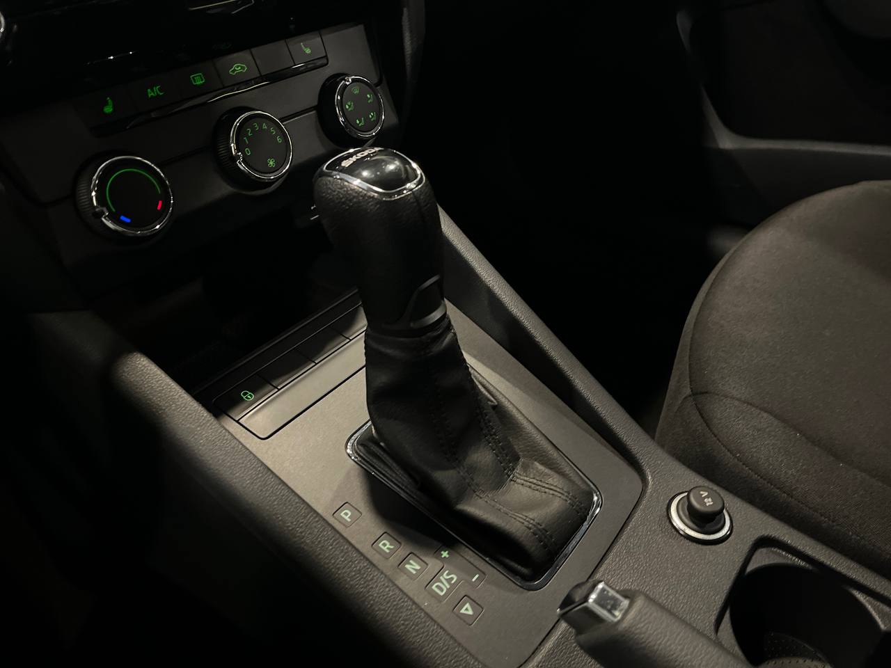 SKODA OKTAVIA
