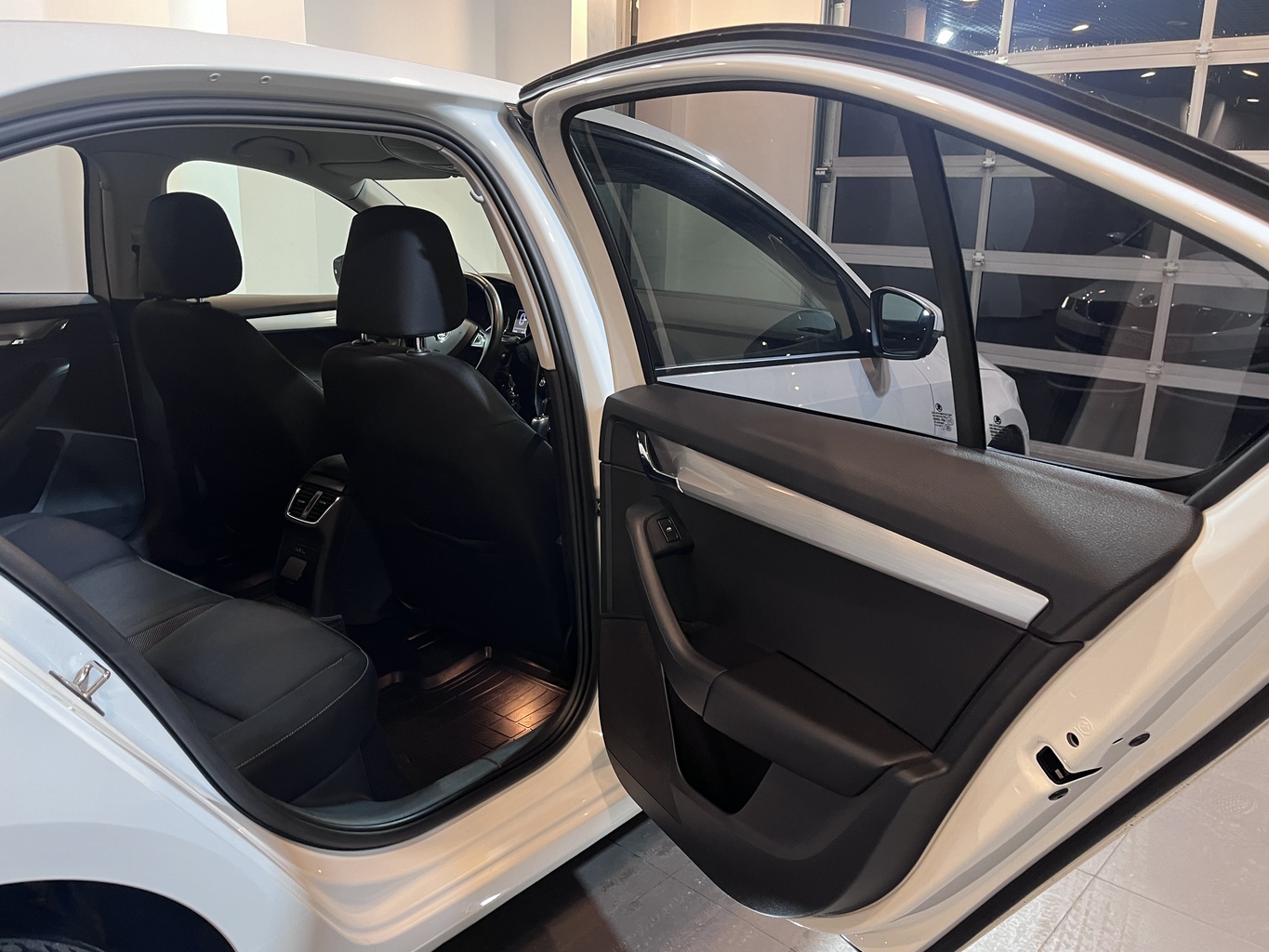 SKODA OKTAVIA