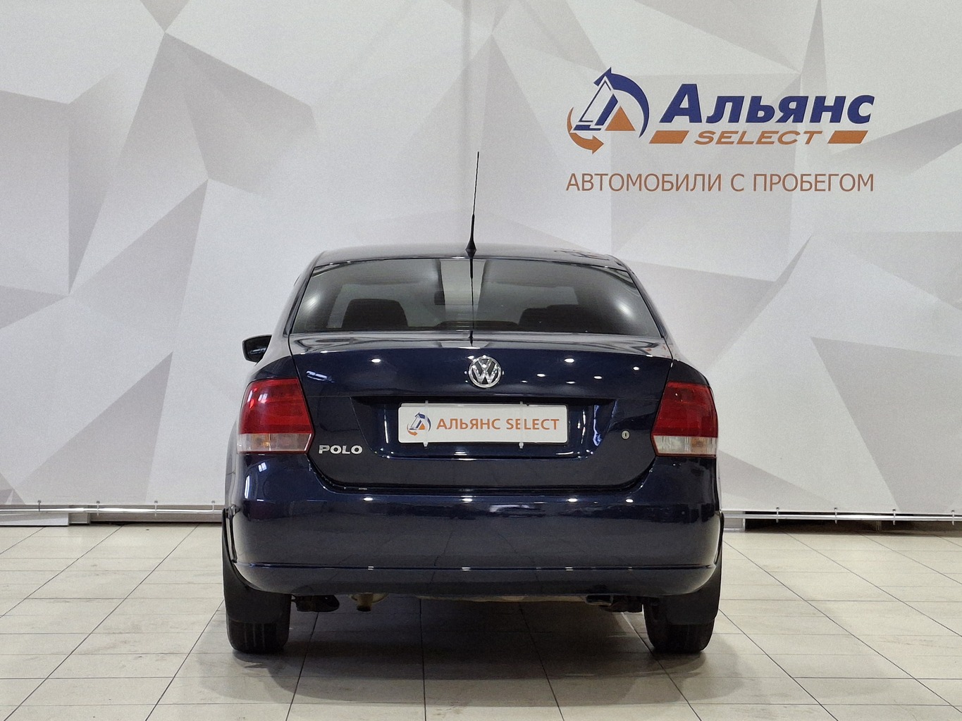 VOLKSWAGEN POLO