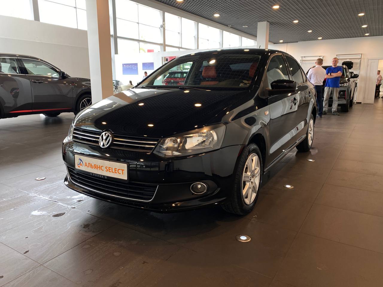 VOLKSWAGEN POLO
