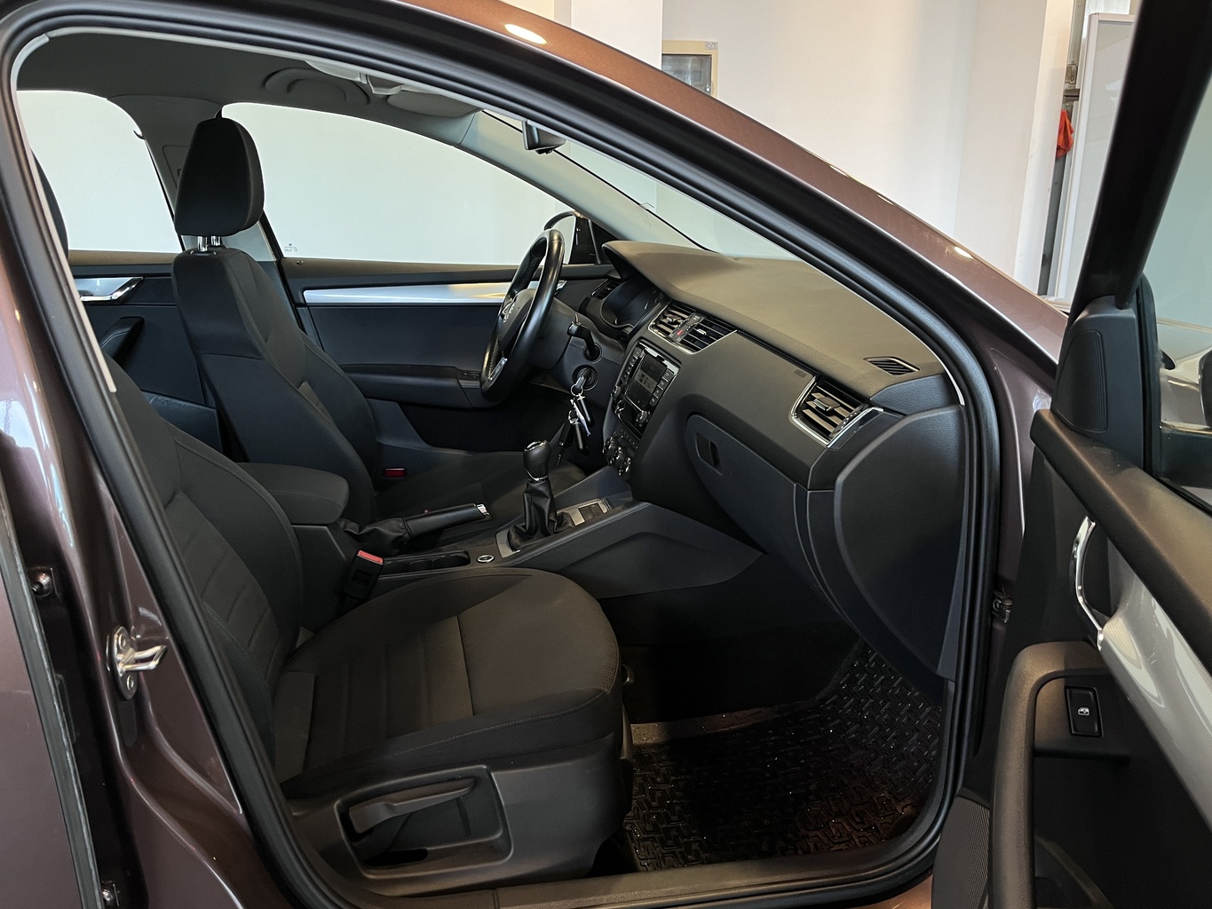 SKODA OKTAVIA