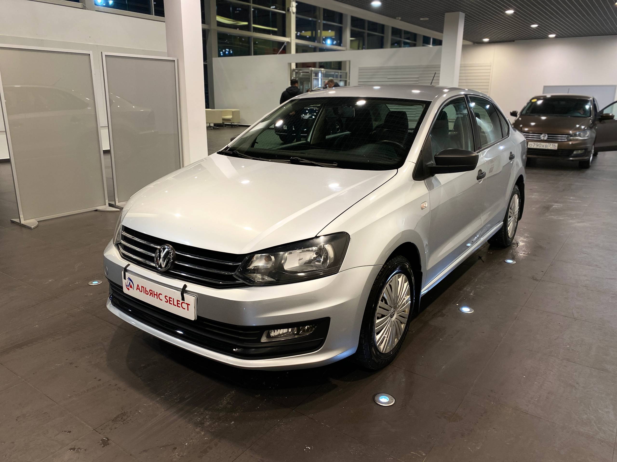 VOLKSWAGEN POLO (ХЭТЧБЕК)