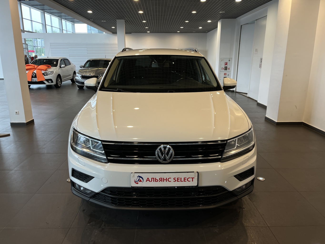 VOLKSWAGEN TIGUAN