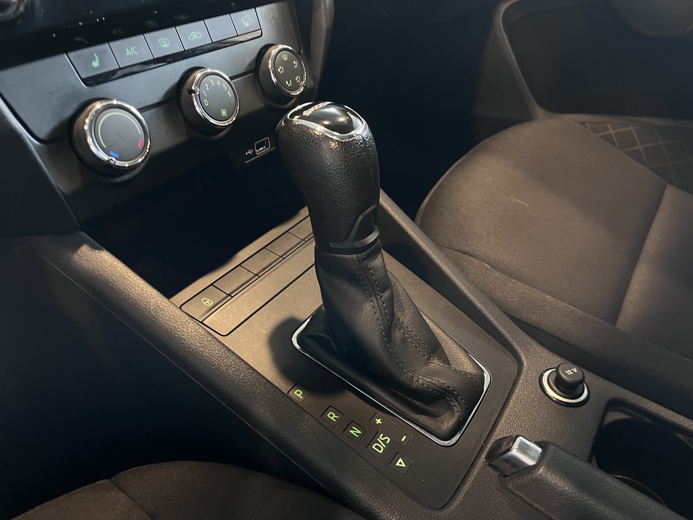 SKODA OKTAVIA