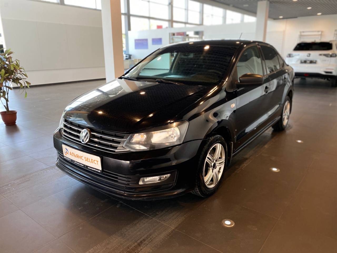 VOLKSWAGEN POLO