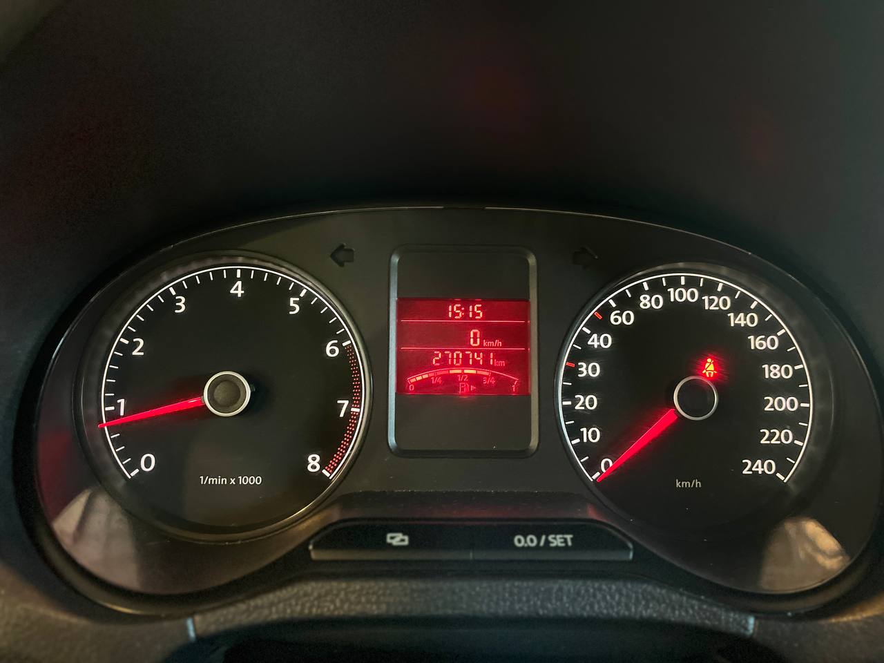 VOLKSWAGEN POLO