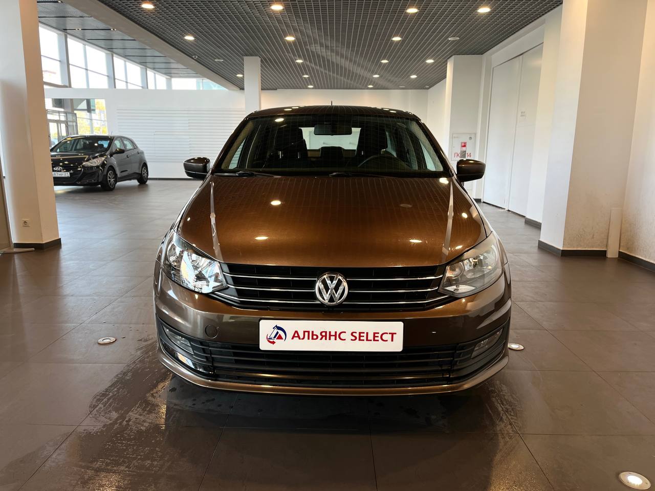 VOLKSWAGEN POLO