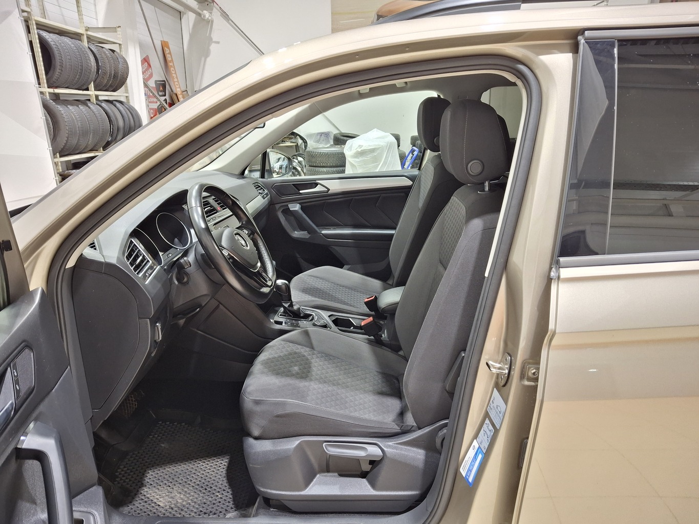 VOLKSWAGEN TIGUAN NEW