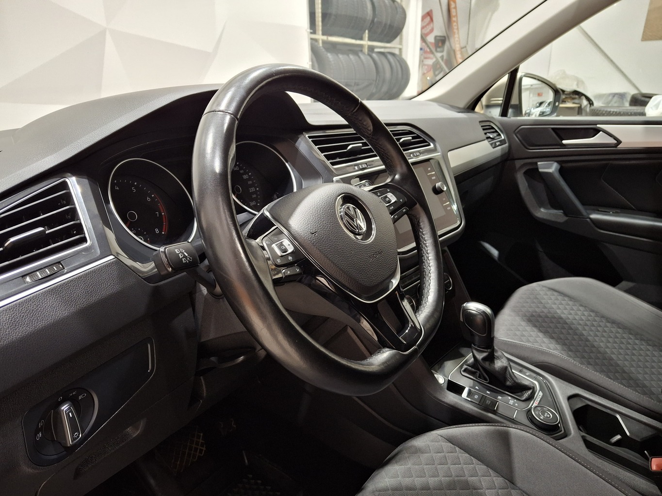 VOLKSWAGEN TIGUAN NEW