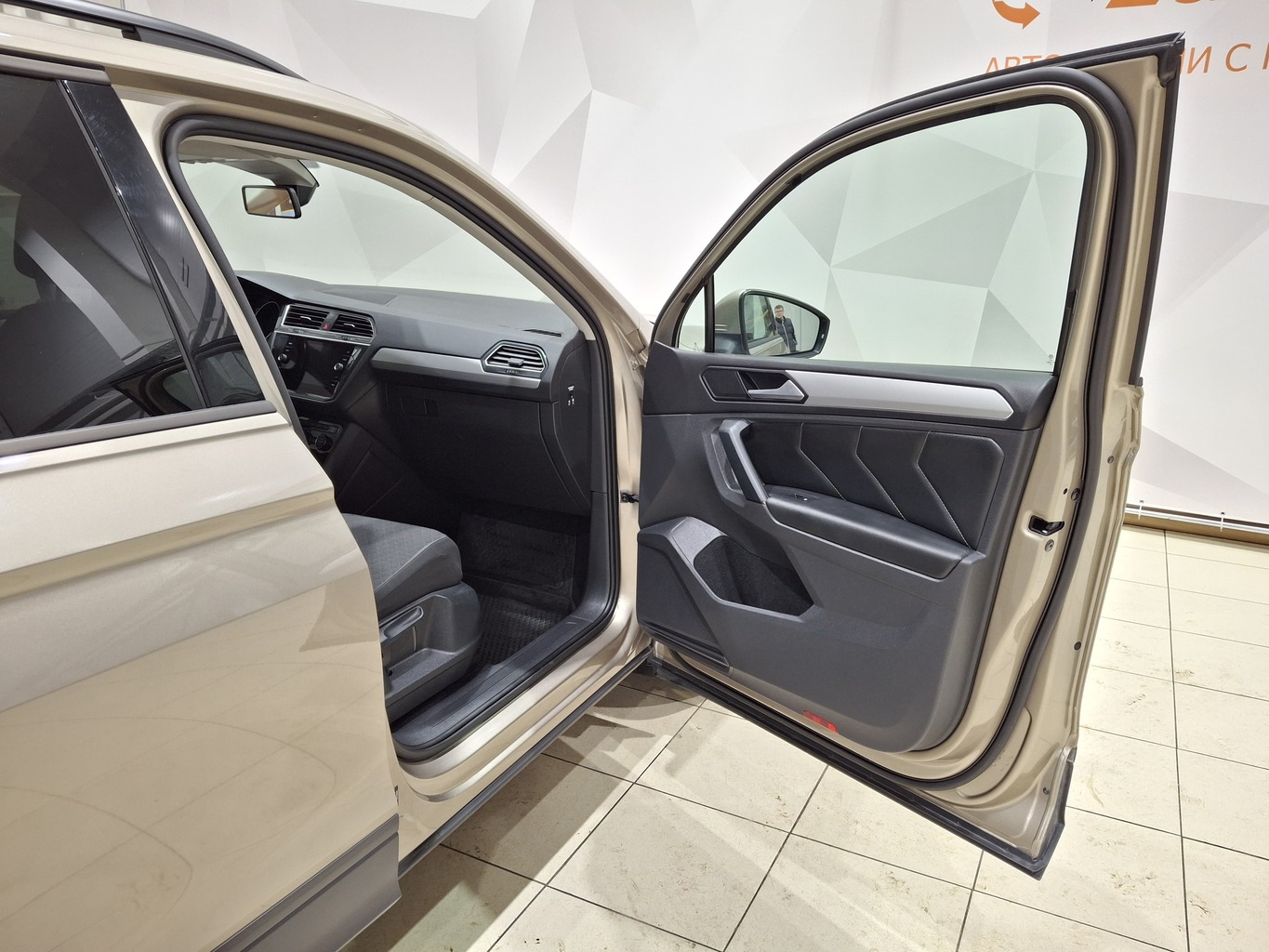 VOLKSWAGEN TIGUAN NEW