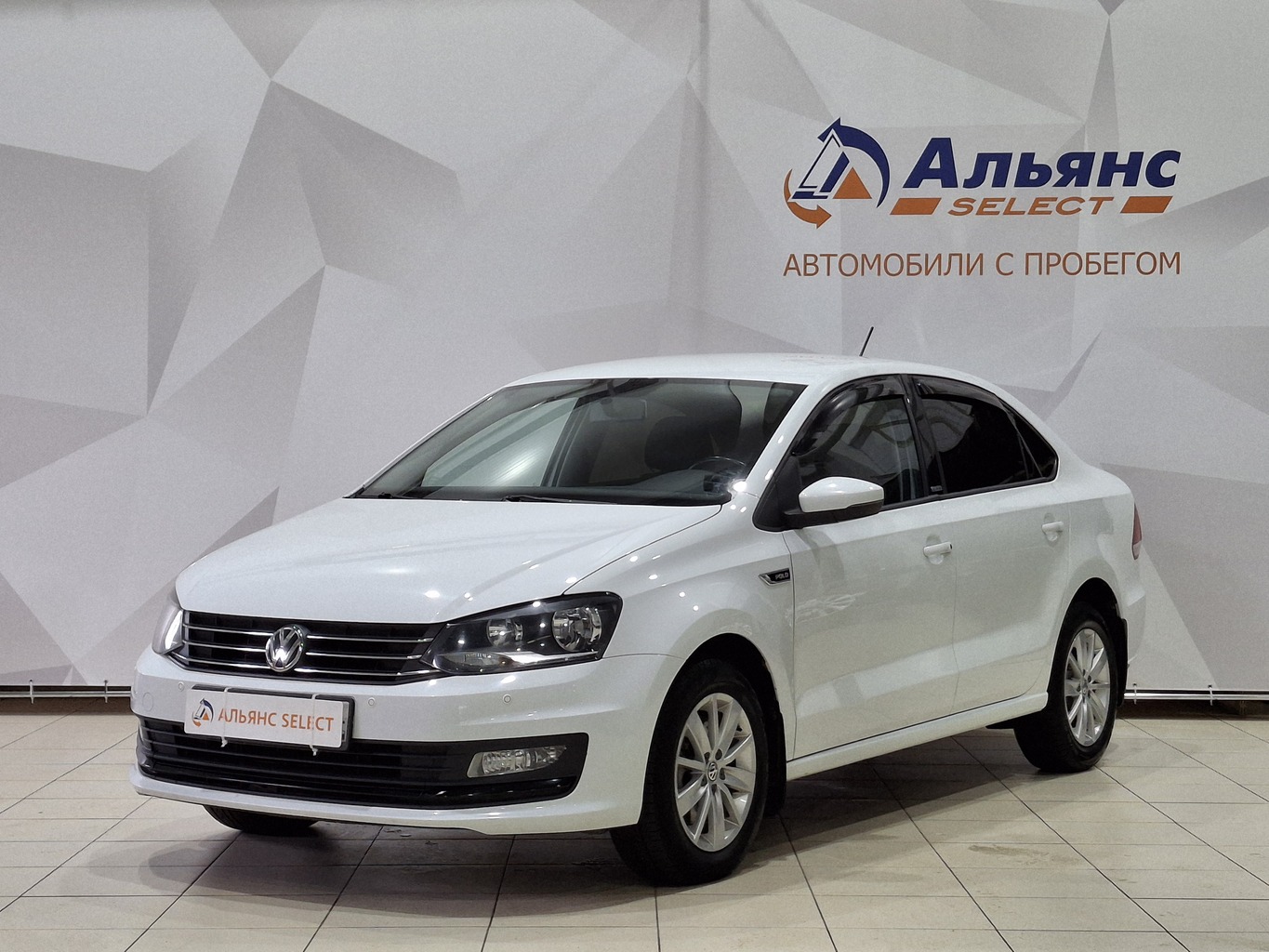 VOLKSWAGEN POLO