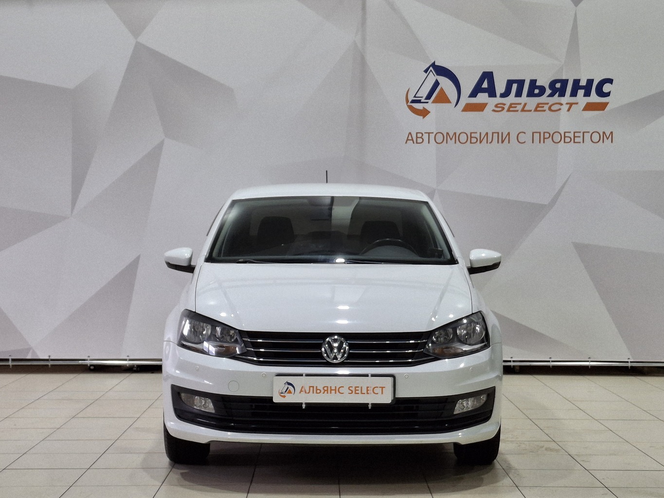VOLKSWAGEN POLO