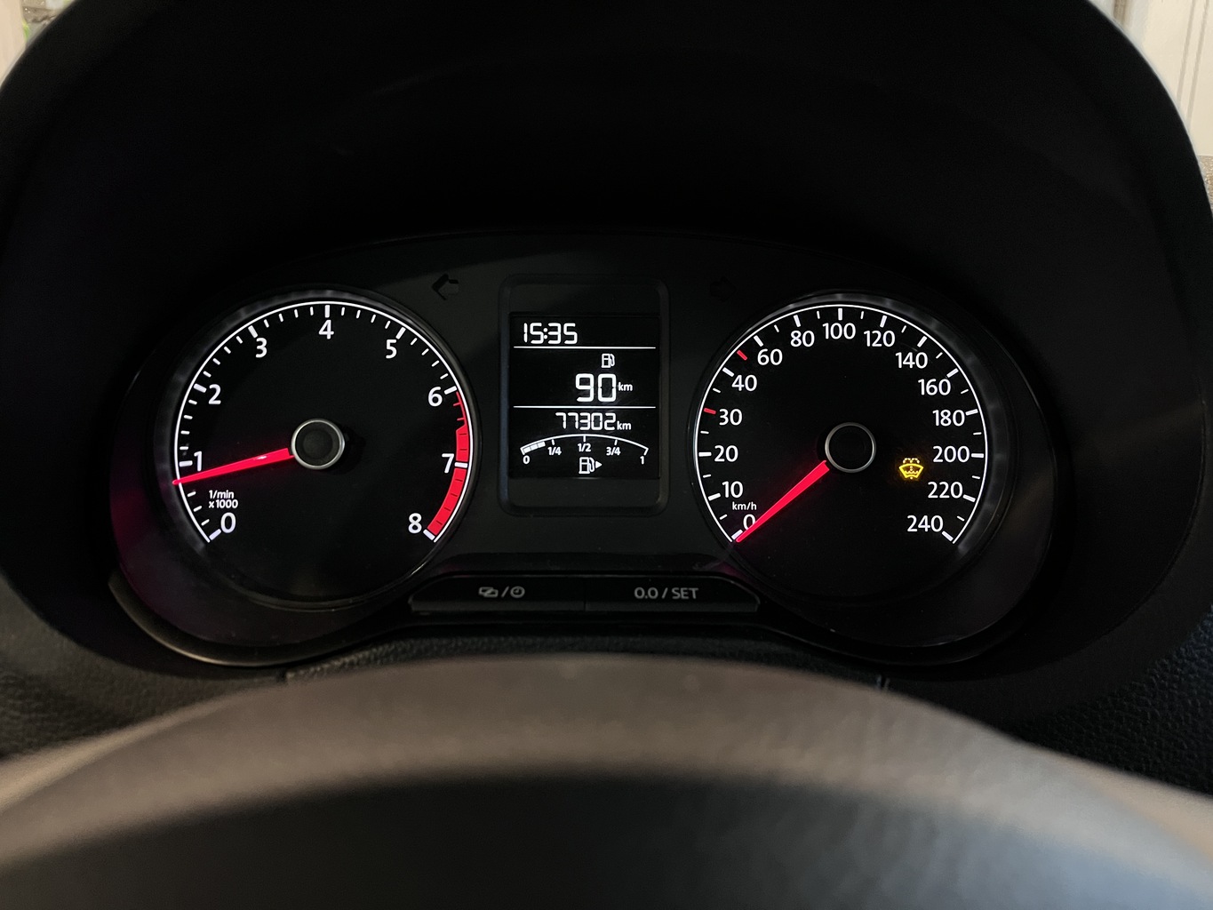 VOLKSWAGEN POLO