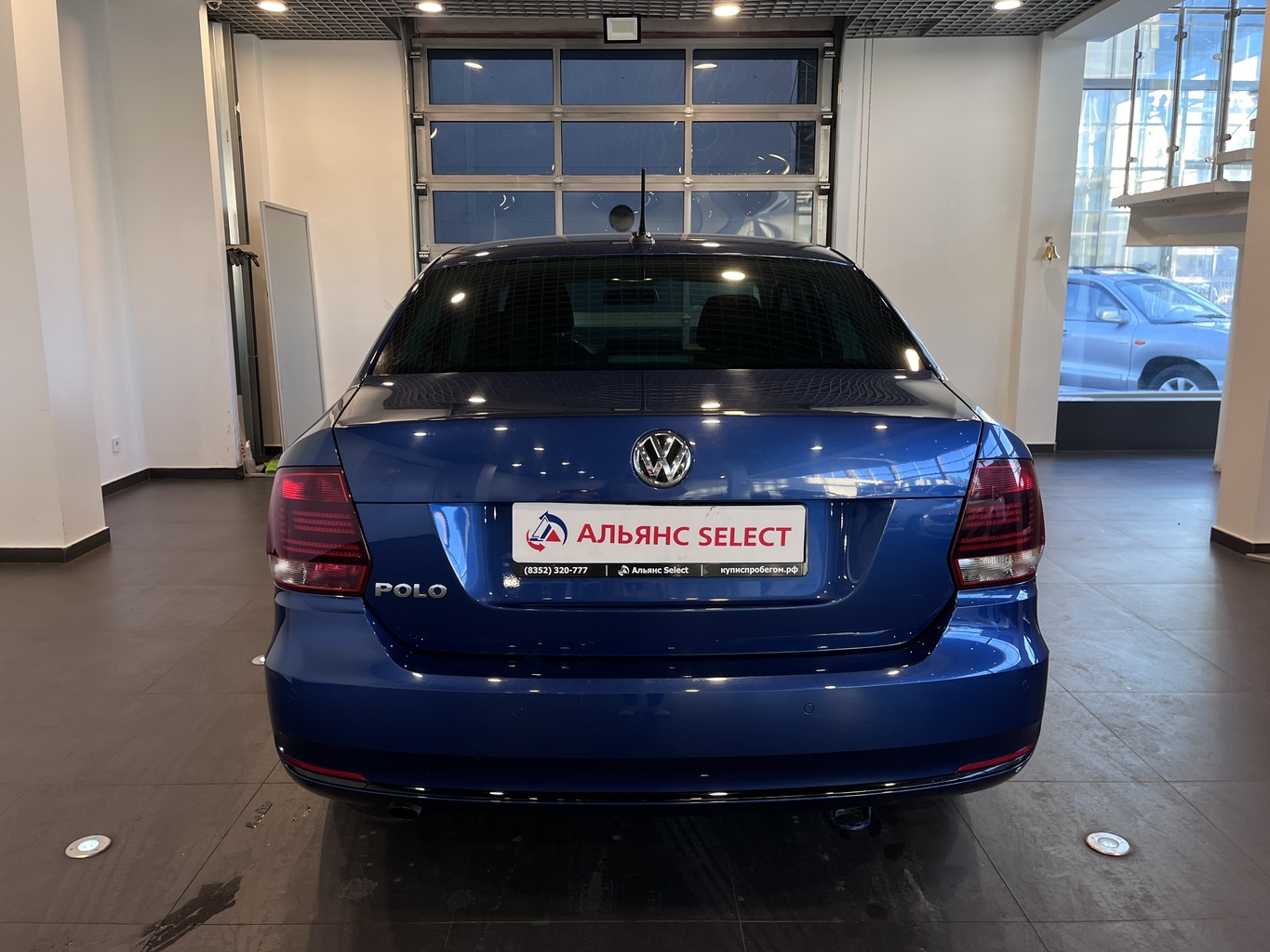 VOLKSWAGEN POLO