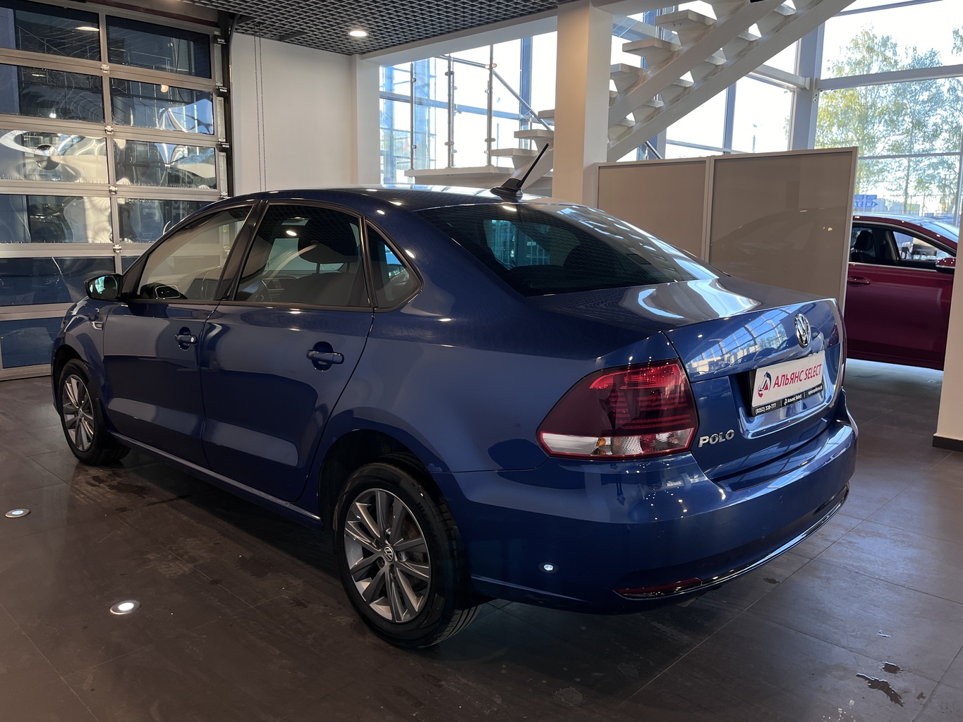 VOLKSWAGEN POLO