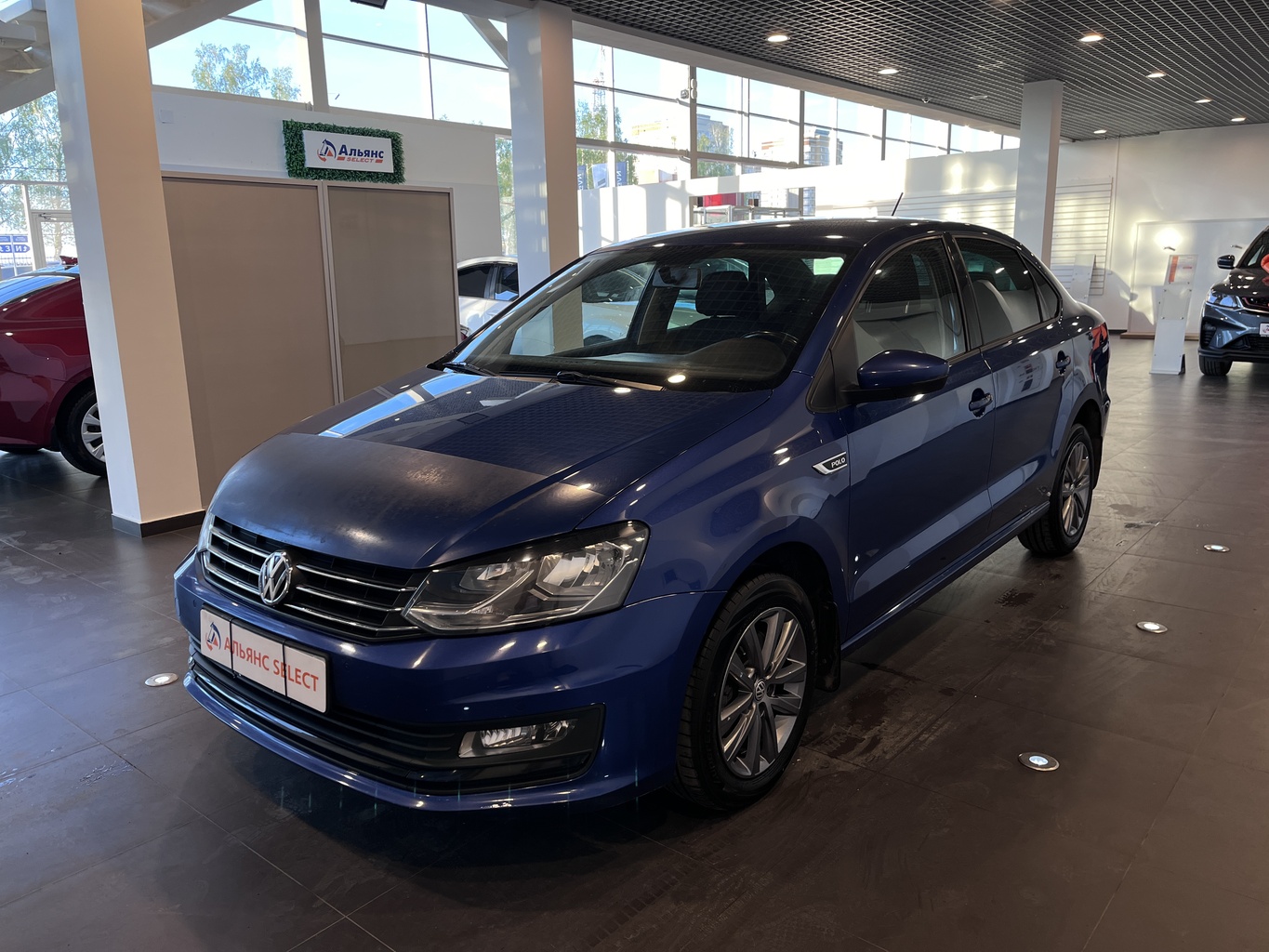 VOLKSWAGEN POLO