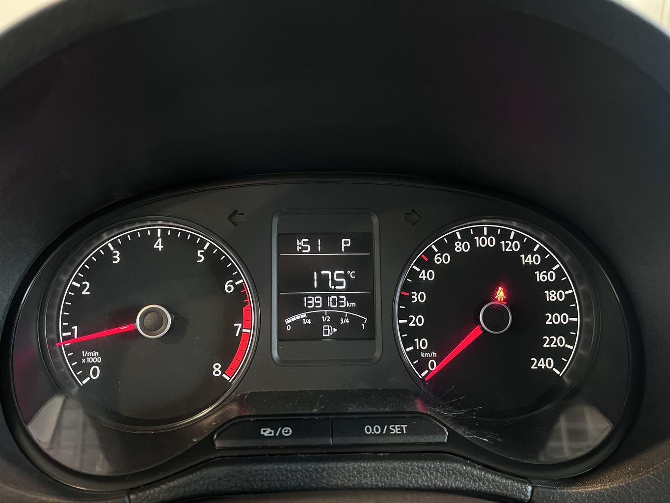 VOLKSWAGEN POLO