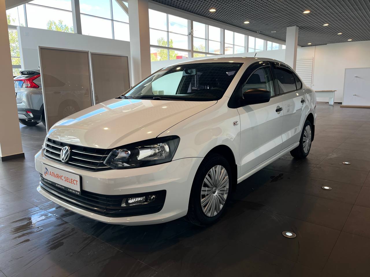 VOLKSWAGEN POLO