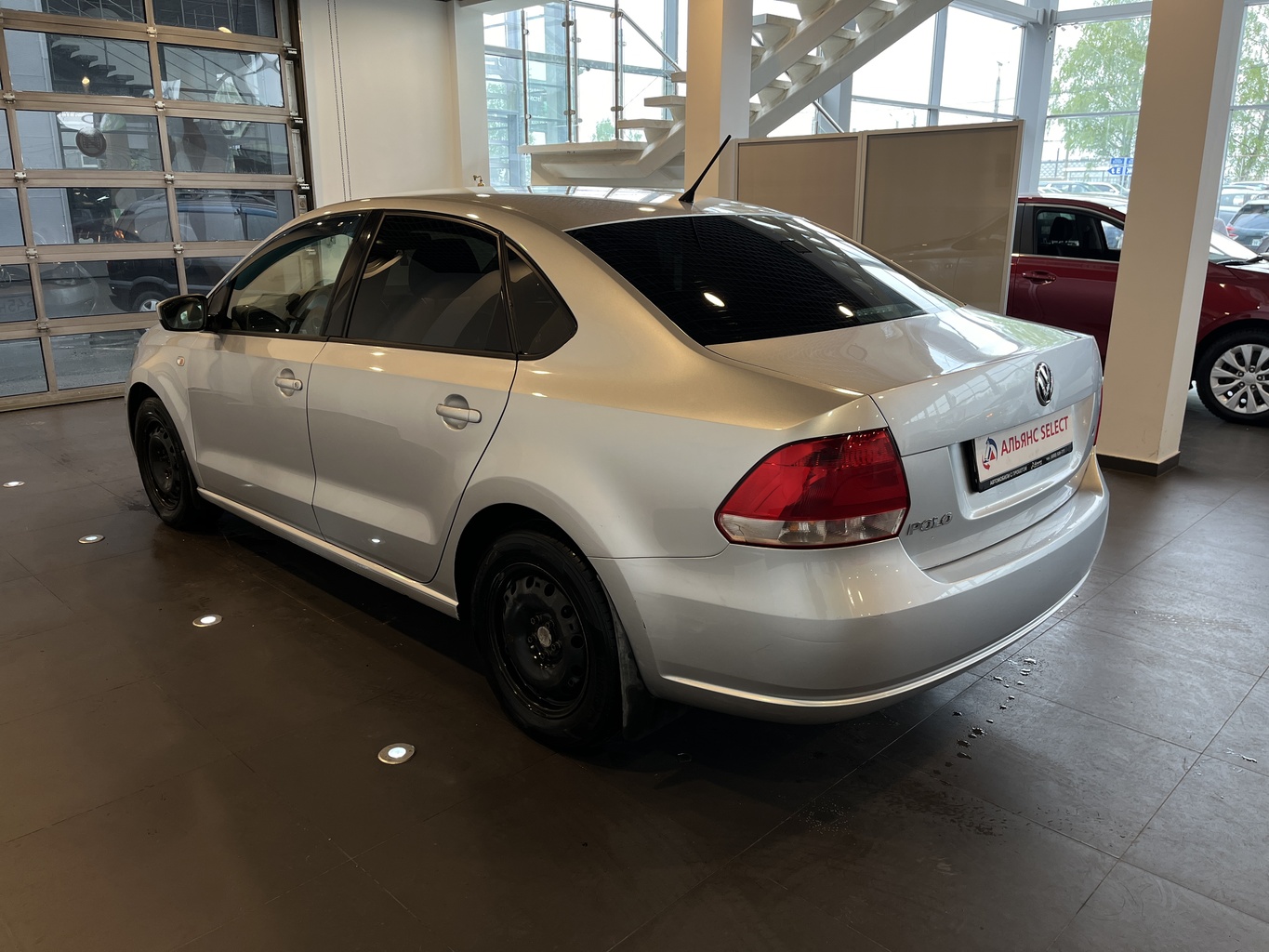 VOLKSWAGEN POLO