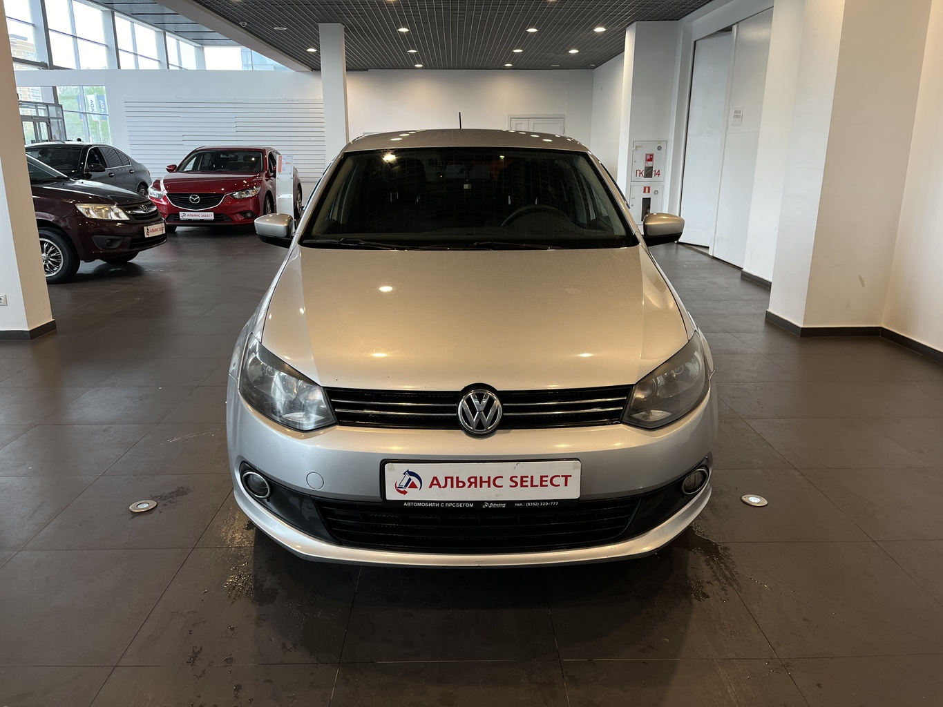 VOLKSWAGEN POLO
