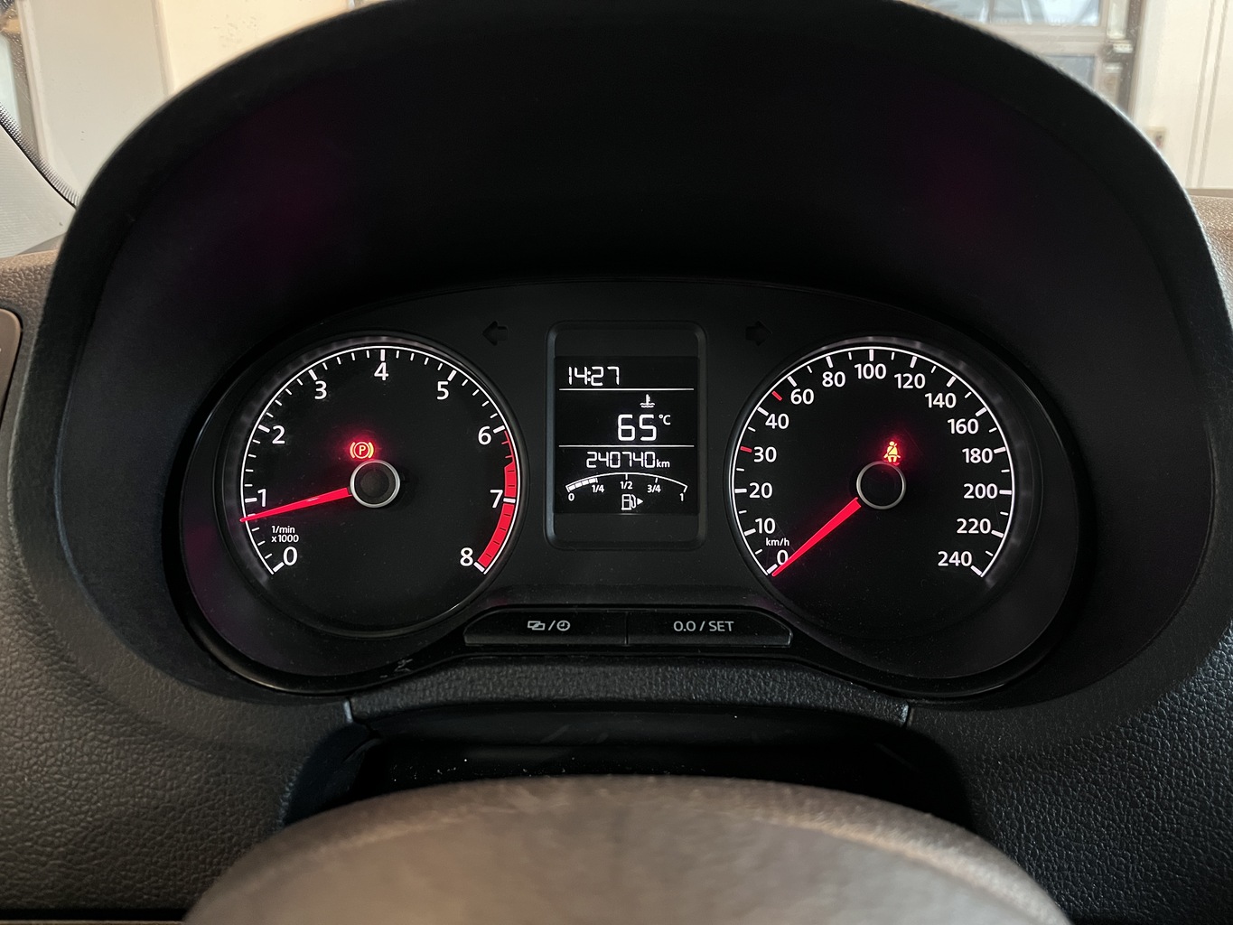 VOLKSWAGEN POLO