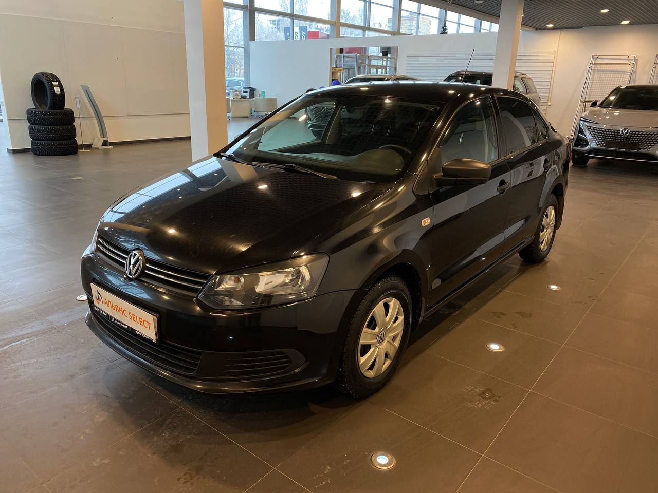 VOLKSWAGEN POLO