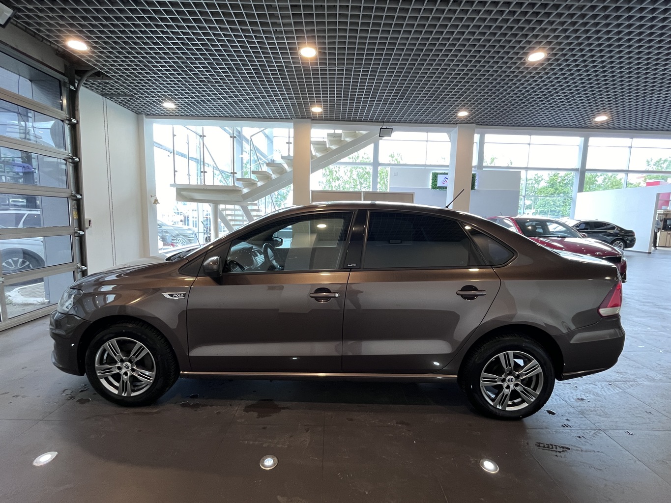 VOLKSWAGEN POLO