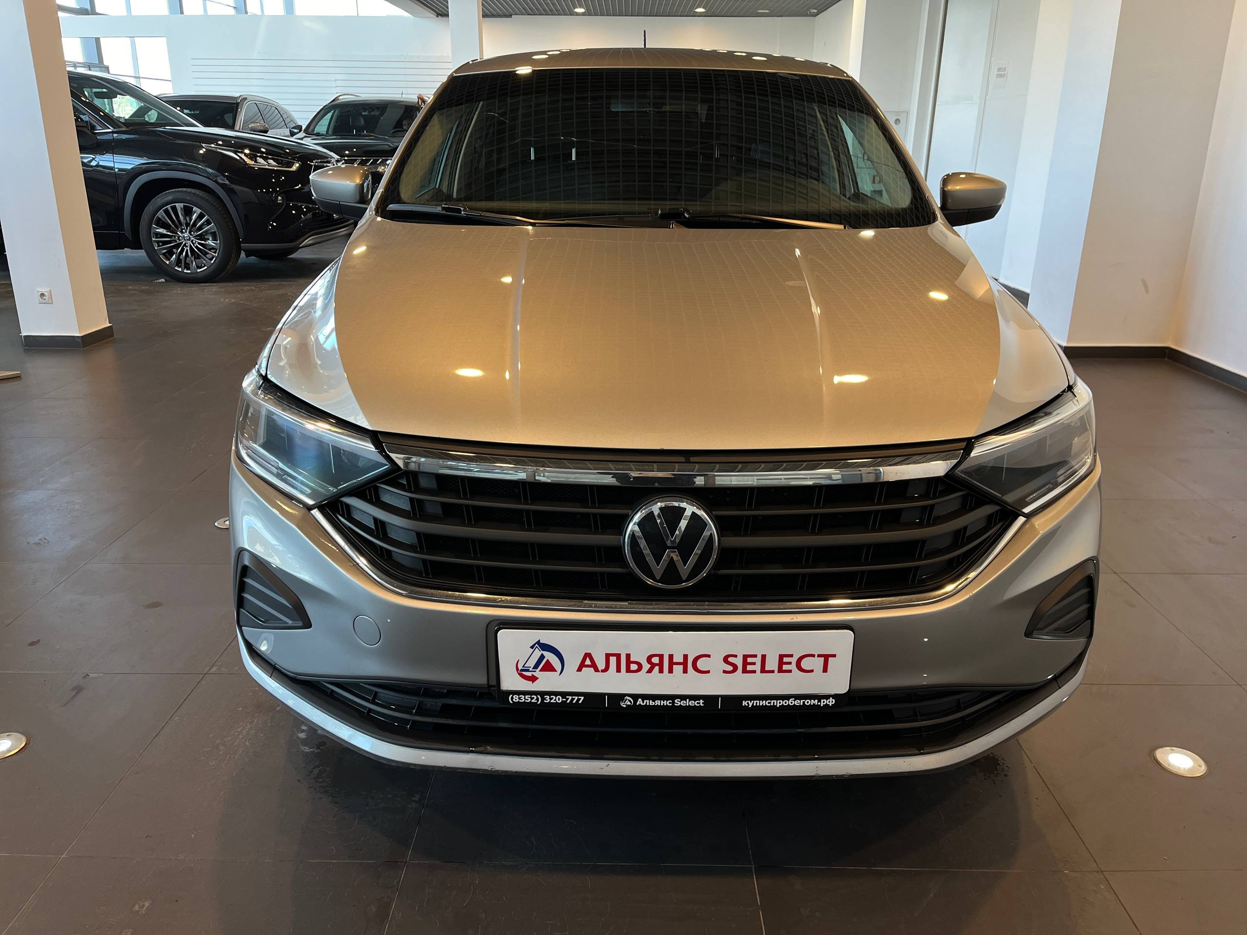 VOLKSWAGEN POLO