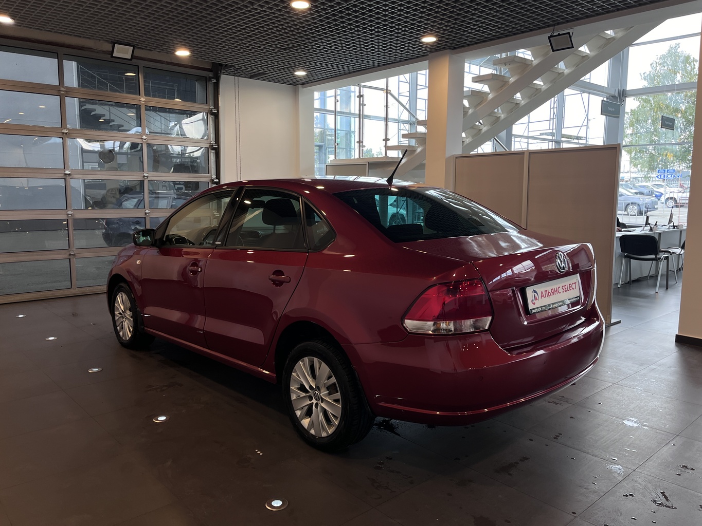 VOLKSWAGEN POLO