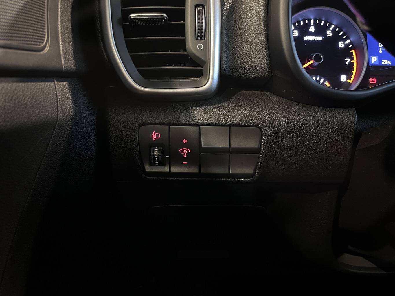 KIA SPORTAGE QL