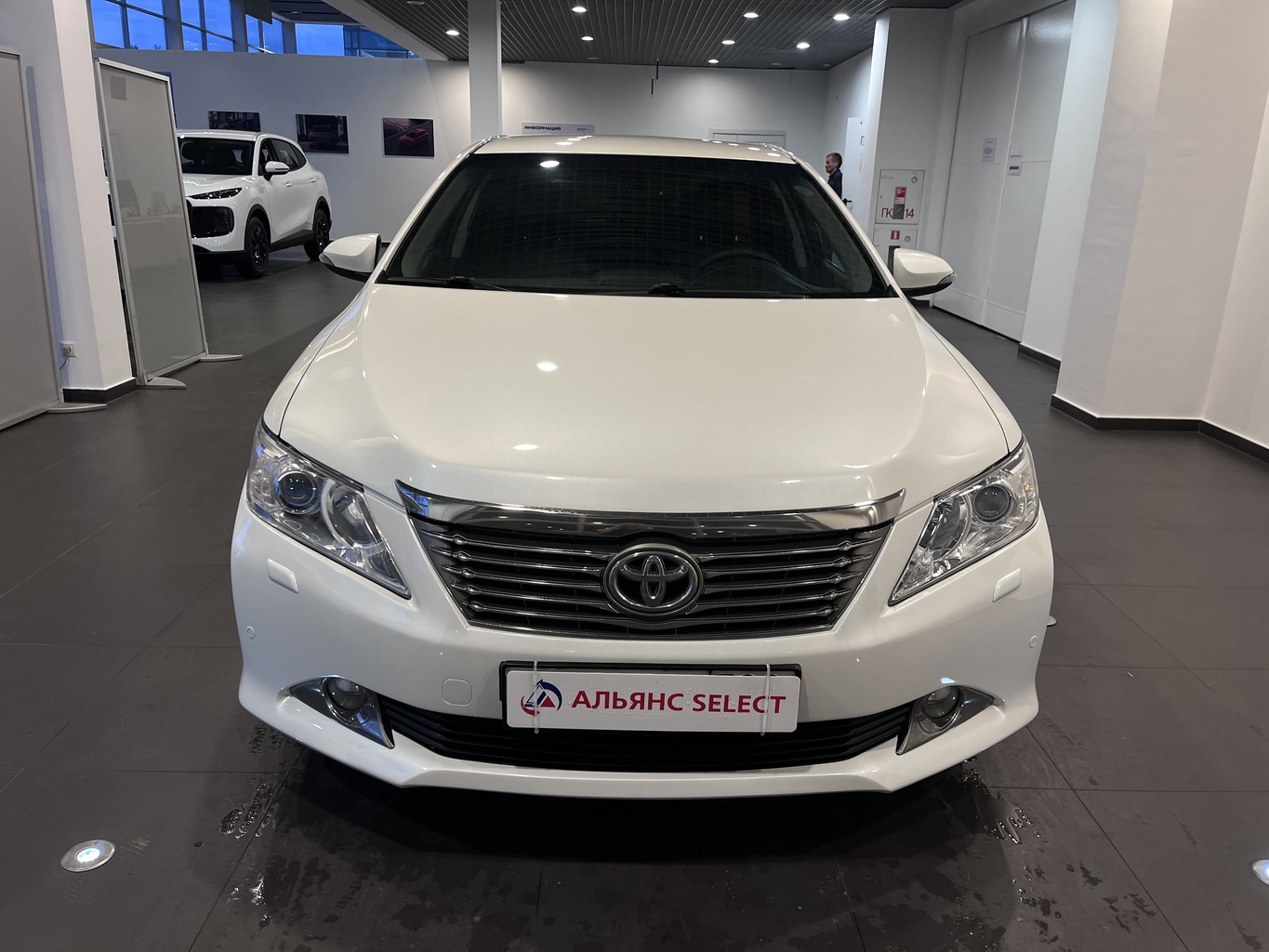 TOYOTA CAMRY