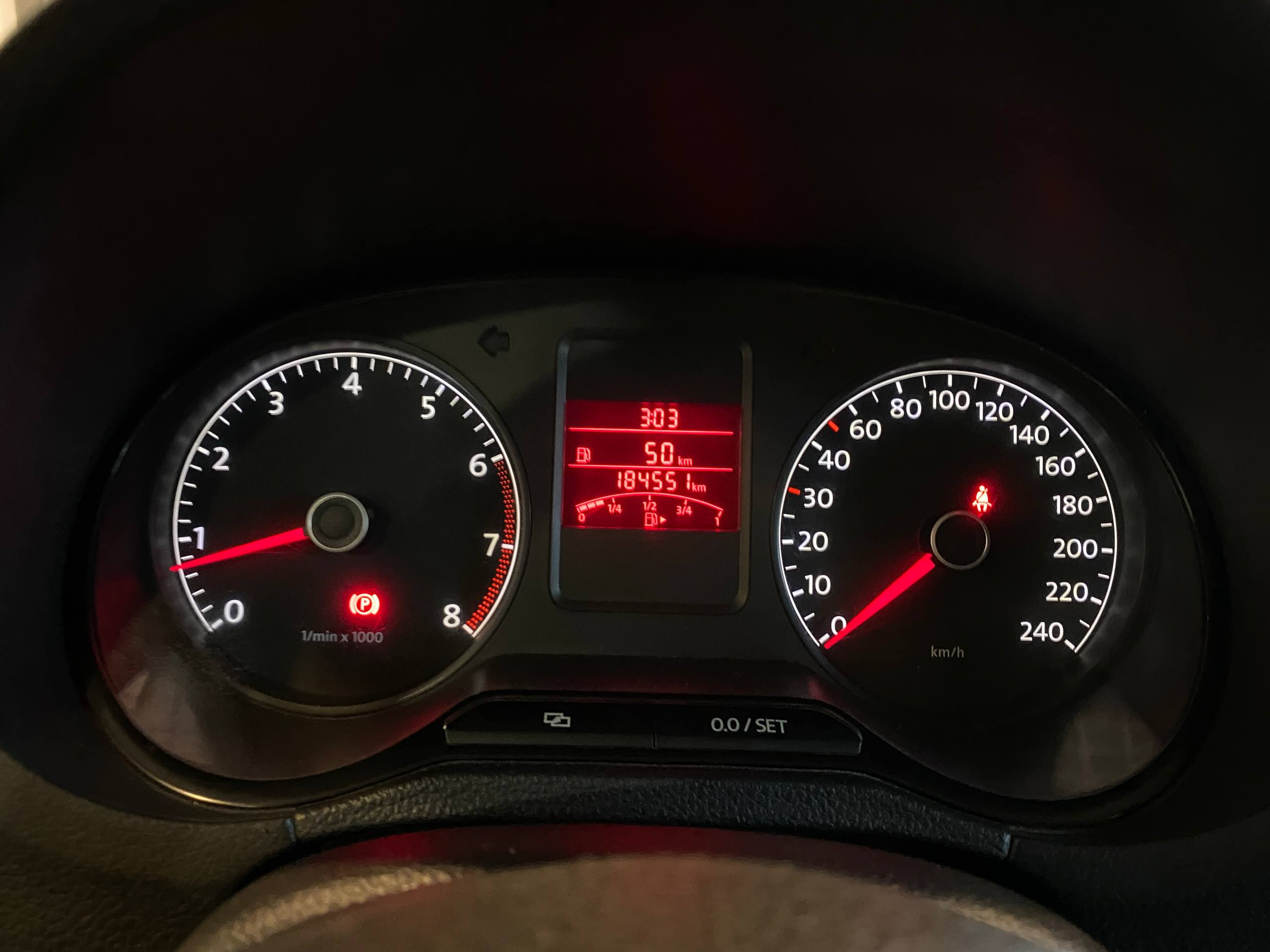 VOLKSWAGEN POLO