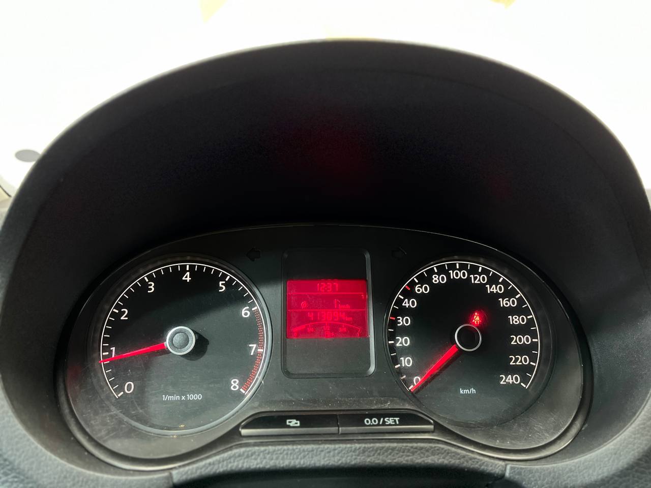 VOLKSWAGEN POLO