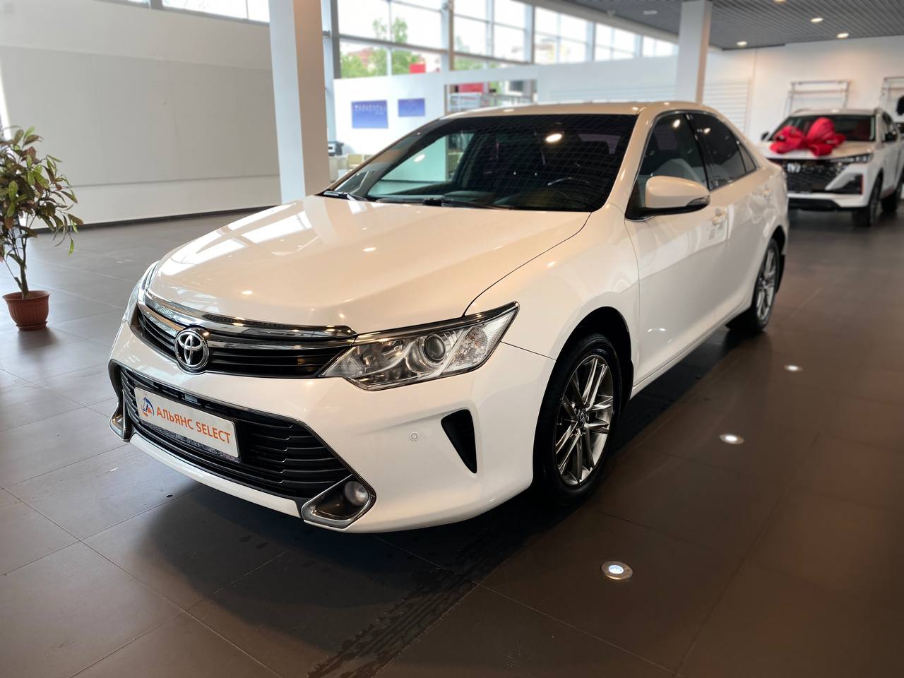 TOYOTA CAMRY