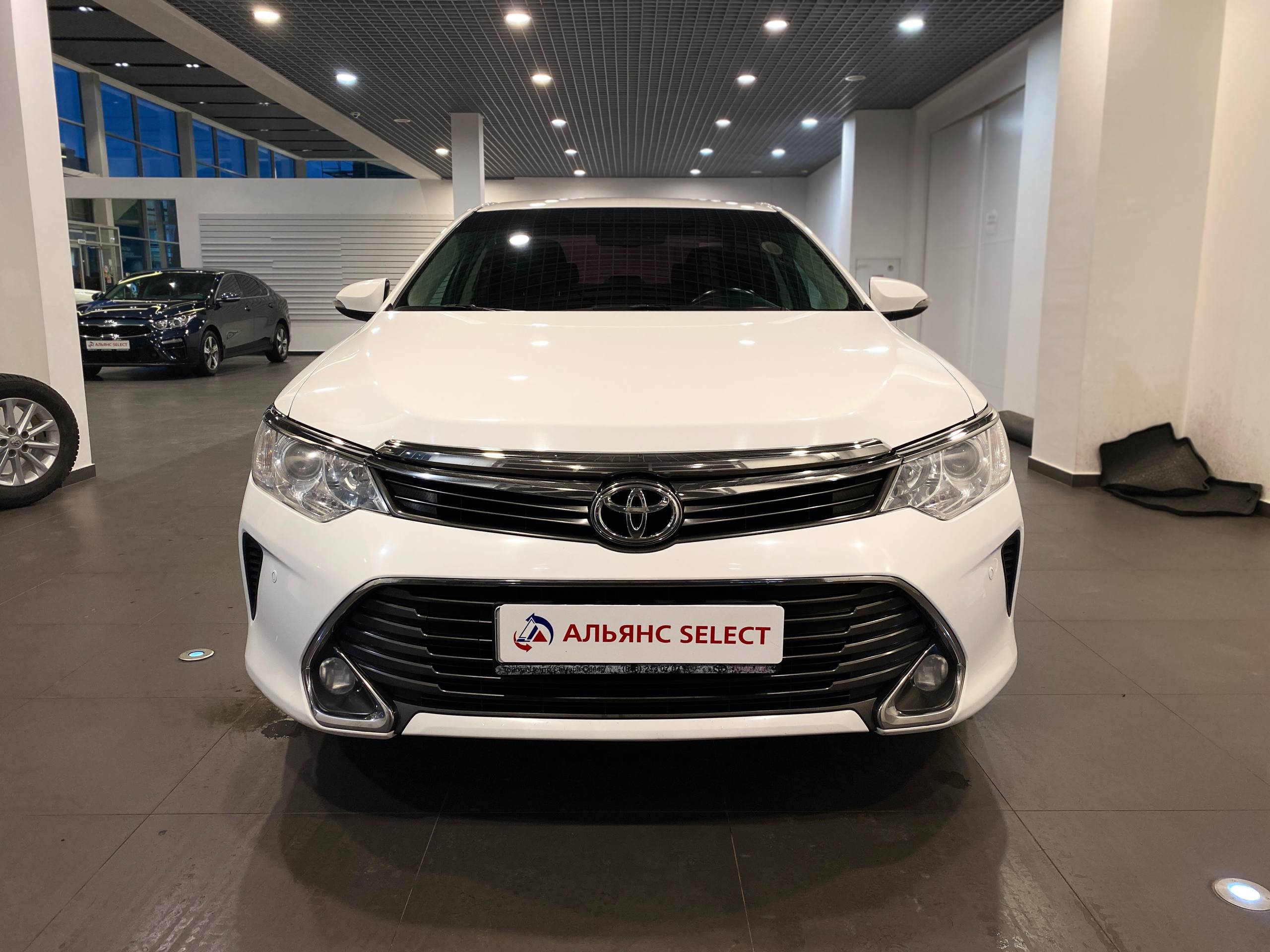 TOYOTA CAMRY